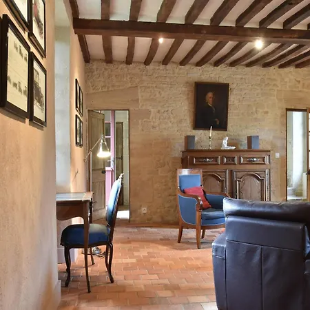 Elegant Manor Retreat Normandy, Cleaning Included Feriehus