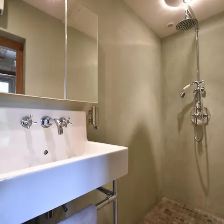 Elegant Manor Retreat Normandy, Cleaning Included Feriehus *
