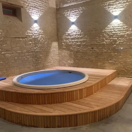 Feriehus Elegant Manor Retreat Normandy, Cleaning Included